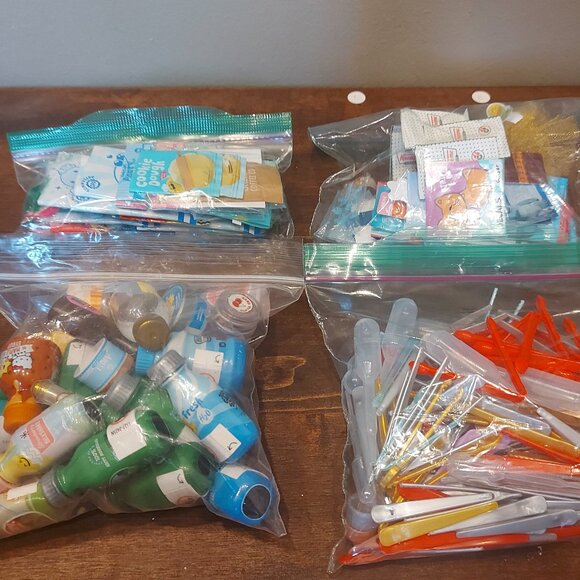 Miniverse Make It Mini Extras - All Empty - Bottles, bags, boxes, and more! - Picture 4 of 9